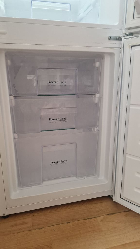 Russell Hobbs Medium Size 60/40 Fridge Freezer