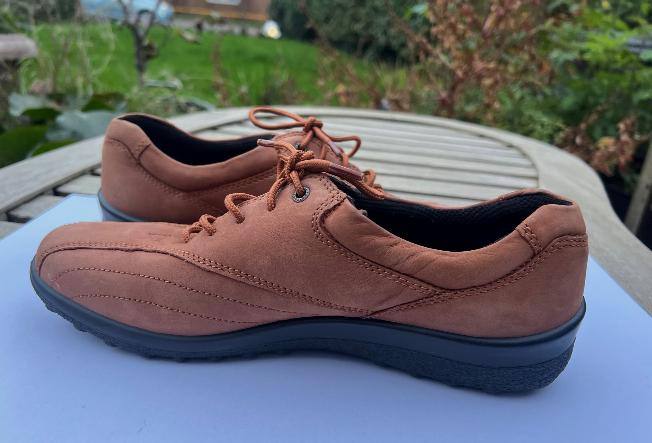 New Hotter women's leather Tone II comfortable shoes, colour is no longer available to buy 