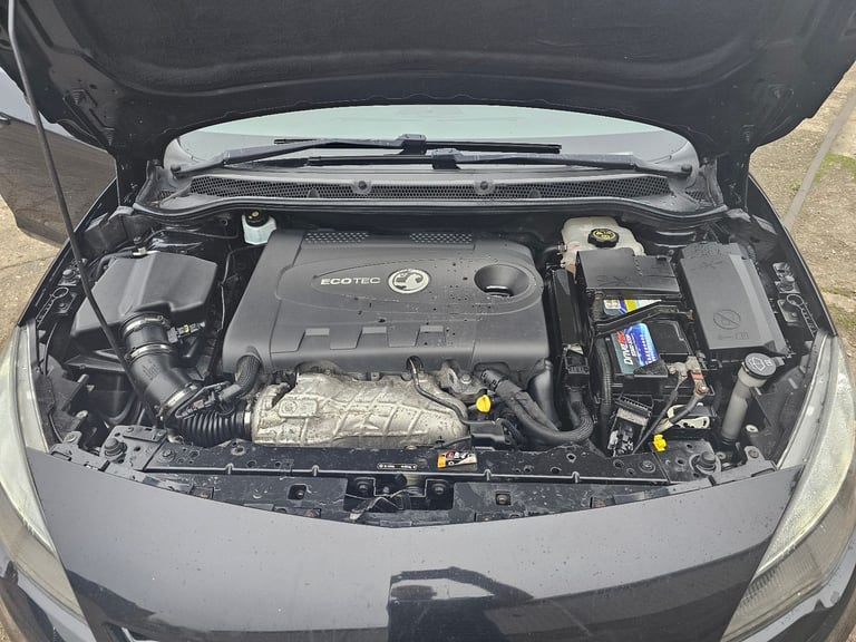 Vauxhall, ASTRA, Hatchback, 2015, Manual, 1956 (cc), 5 doors