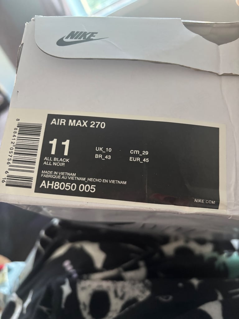 Nike 270s