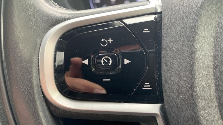 2020 Volvo V60 2.0 D3 Inscription Plus Estate 5dr Diesel Auto Euro 6 (s/s) (150 ps) ESTATE Diesel...