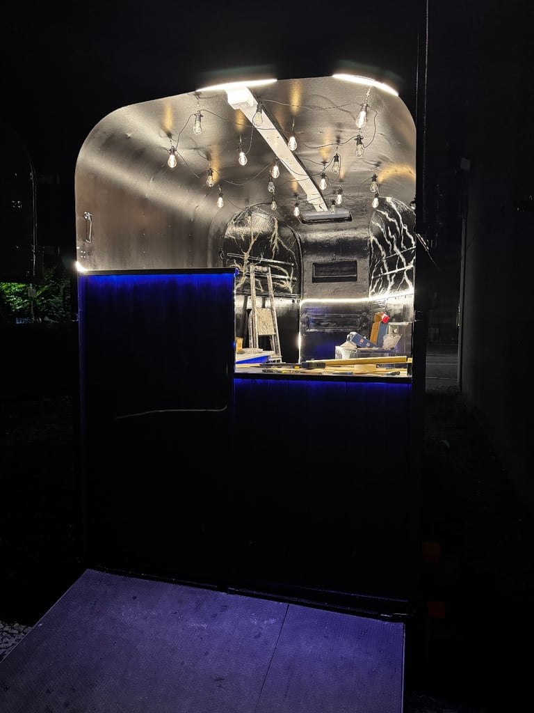 image for Converted Horsebox Hersteller: KNOTT Gmbh D 83125