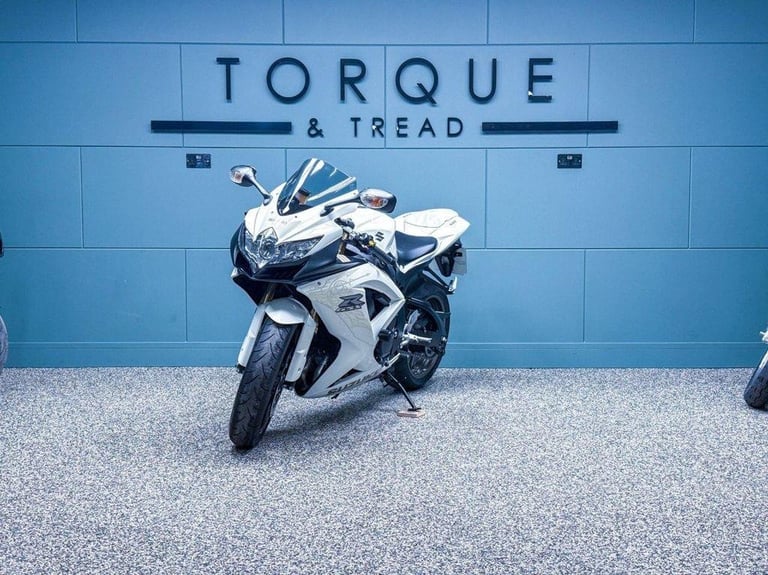 2009 09 SUZUKI GSX-R600 TRIBAL LTD EDITION 599CC - LOW MILES - JUST 2 OWNERS