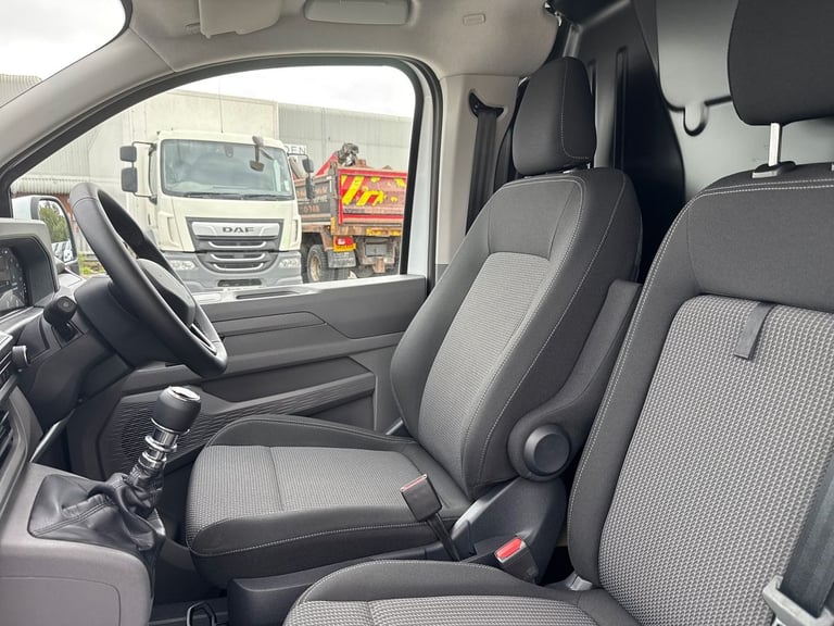  Volkswagen Transporter Panel Van 2.0 Tdi T30 Commerce Pro Panel Van 5dr Diesel