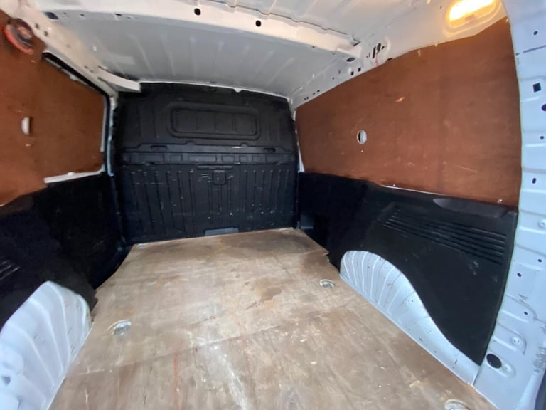 2020 Vauxhall Combo 1.6 Turbo D 2300 Sportive L1 H1 Euro 6 (s/s) 4dr PANEL VAN Diesel Manual