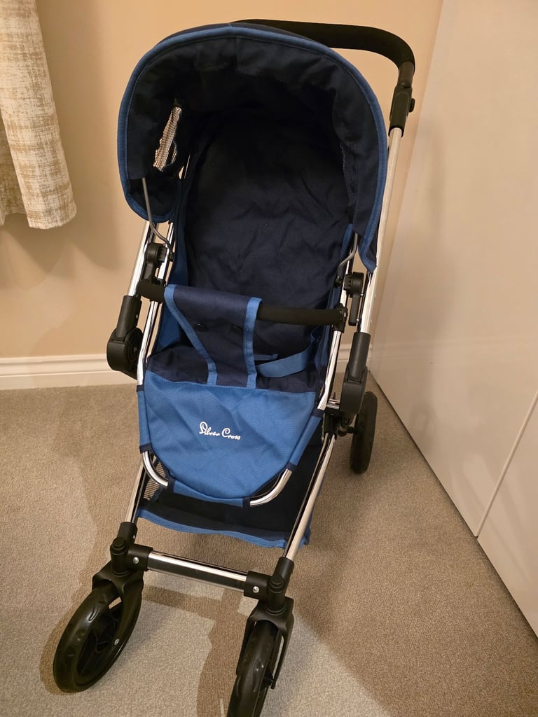 Silver Cross 3 In 1 Travel System Dolls Pram, Carry Cot And Car Seat