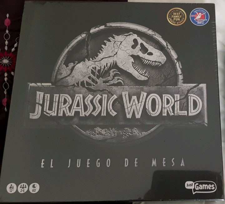 NEW SPANISH EDITION Jurassic Park game