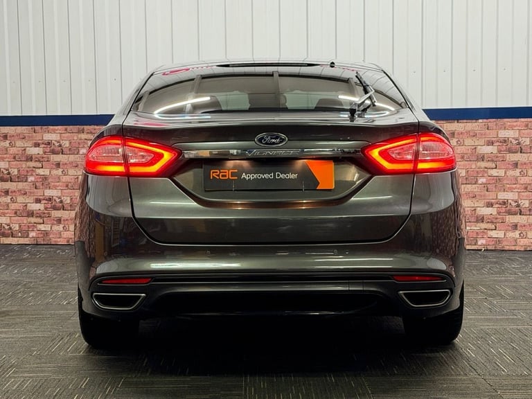2018 Ford Mondeo 2.0 TDCi Duratorq Vignale Hatchback 5dr Diesel Manual Euro 6 (s/s) (150 ps) Hatc...