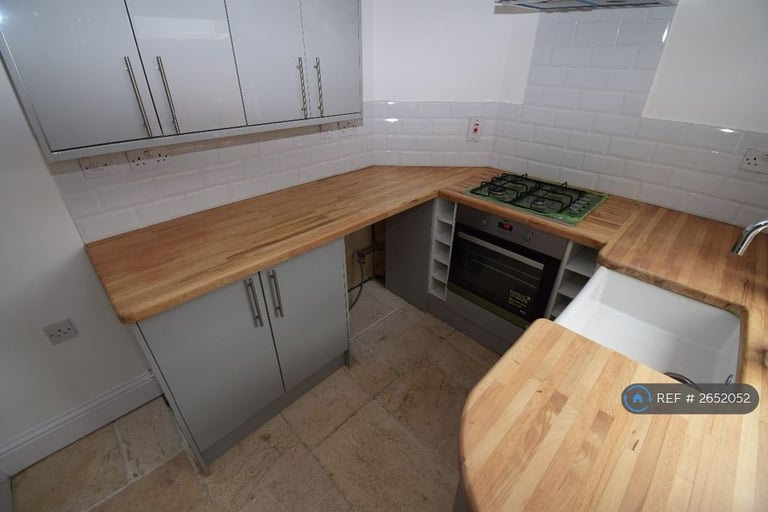 2 bedroom house in Hill Street, Raunds, Northamptonshire, NN9 (2 bed) (#2652052)