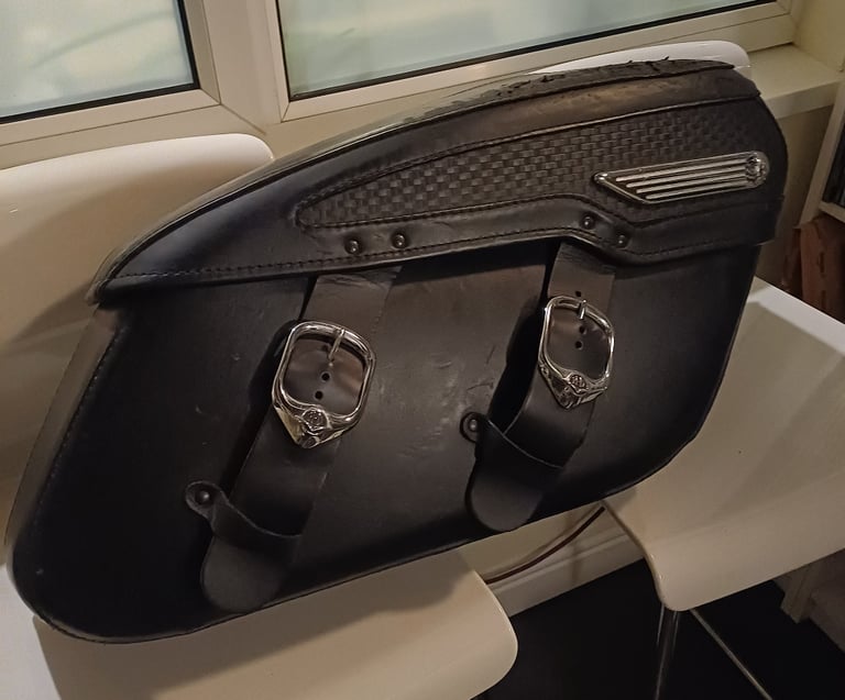 Harley Davidson leather pannier