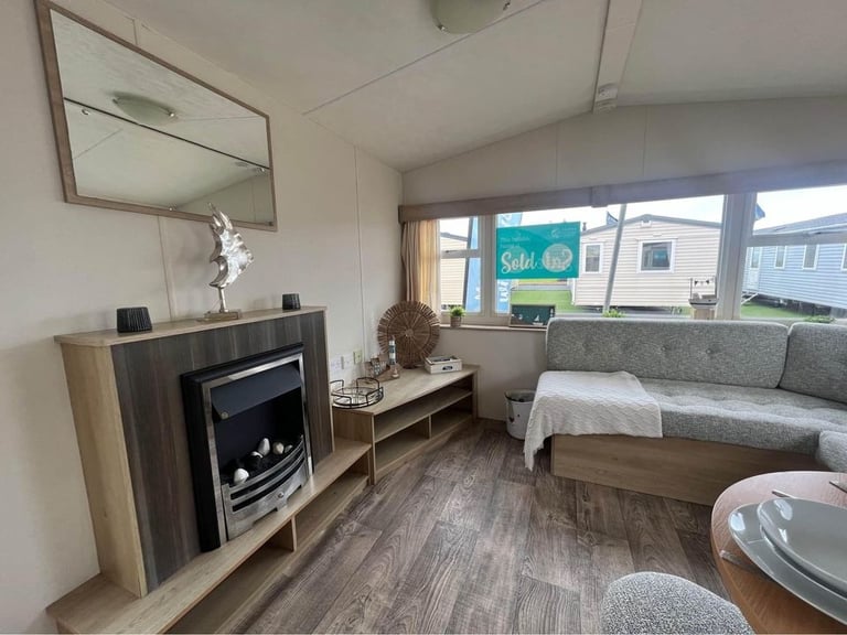 Stunning static caravan - Own repaying only £299 per month - use for 10 months a year