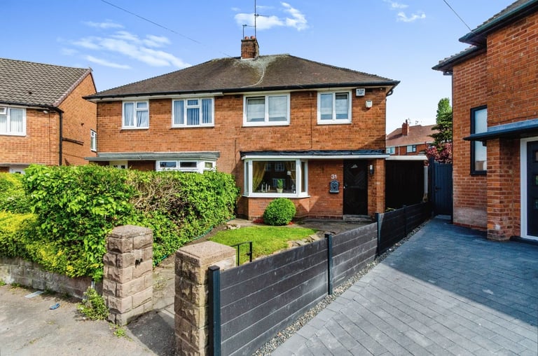 3-Bedroom House Available for Long-Term Lease 