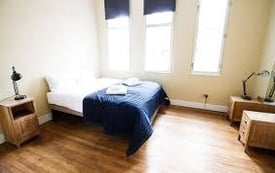 🌆 LOVELY ROOM MINUTES TO STRATFORD STATION 🌆