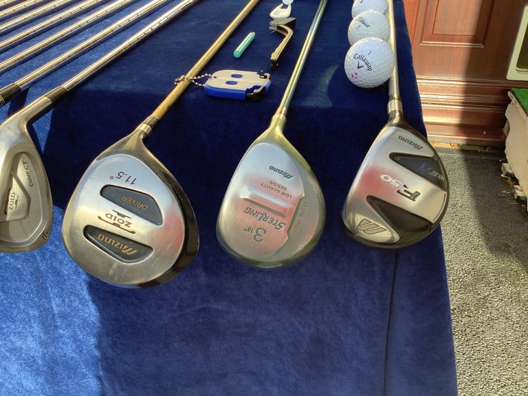 Set of Mizuno Zoid golf clubs, in a lovely Taylor Made lightweight golf bag.