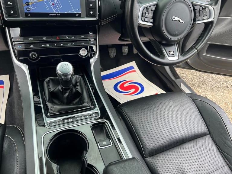 Jaguar, XE, Saloon, 2017, Manual, 1999 (cc), 4 doors