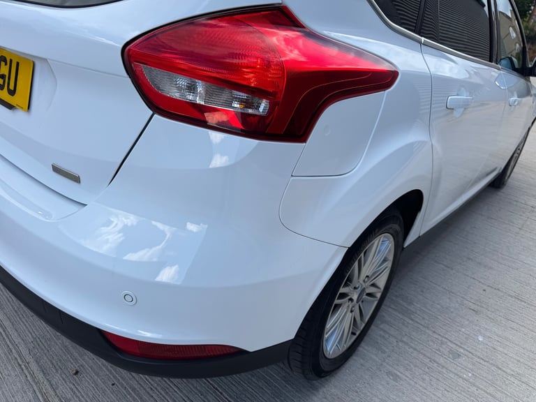 2018 Ford Focus 1.0 EcoBoost 125 Zetec Edition 5dr HATCHBACK Petrol Manual