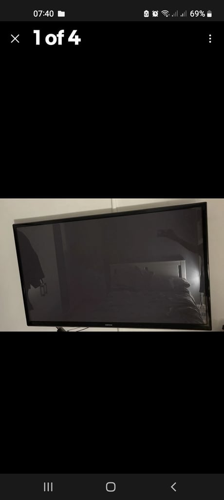 Samsung 50" television with freeview 