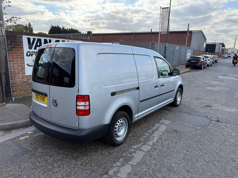 2013 13 VOLKSWAGEN CADDY MAXI 1.6 TDI C20 MAXI PANEL VAN 5DR DIESEL MANUAL FWD (