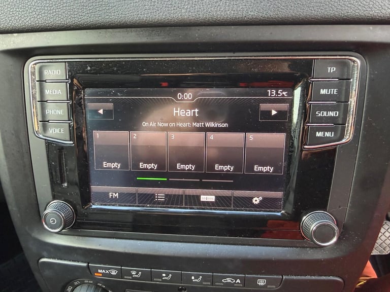 2015 Skoda Yeti 1.2 TSI SE L Outdoor DSG Euro 6 (s/s) 5dr HATCHBACK Petrol Automatic