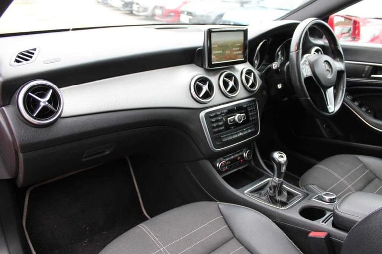 2014 Mercedes-Benz CLA CLA 180 Sport 4dr Manual Saloon Petrol Manual