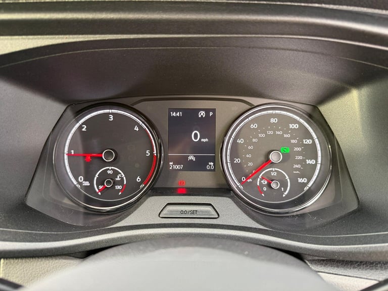 2023 Volkswagen Transporter 2.0 TDI T32 Highline Kombi DSG FWD SWB Euro 6 (s/s) 5dr WINDOW VAN Di...