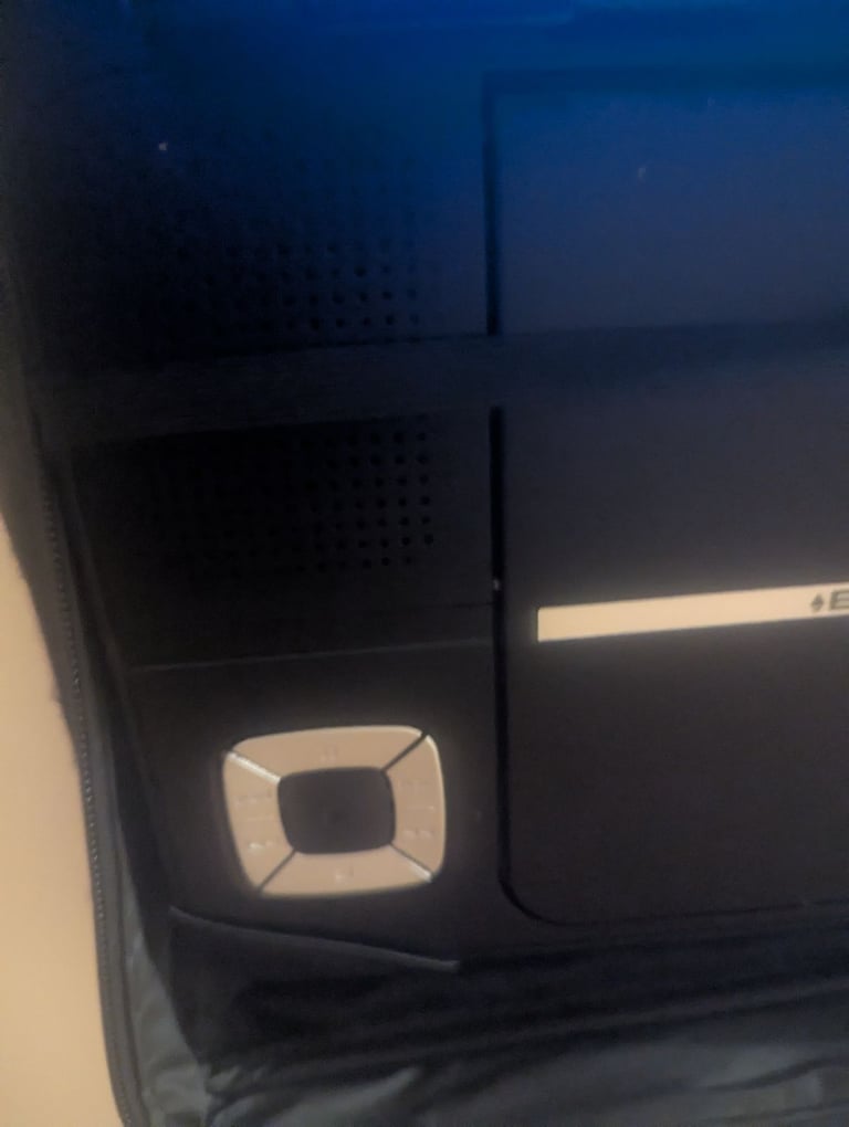 Portable DVD player 