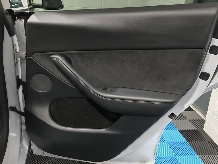 2022 Tesla Model Y Long Range AWD 5dr Auto MPV ELECTRIC Automatic