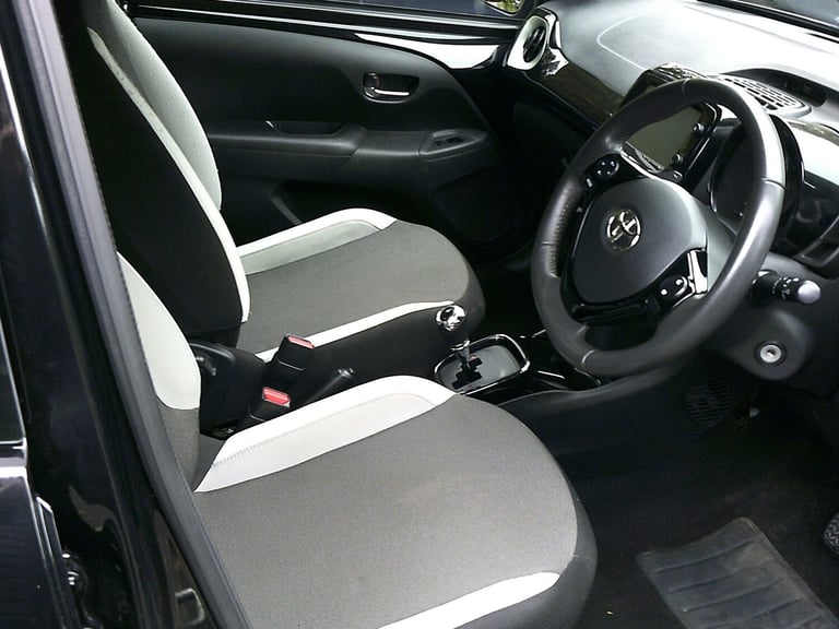 2014 Toyota AYGO 1.0 VVT-i X-Clusiv 5dr x-shift HATCHBACK Petrol Manual