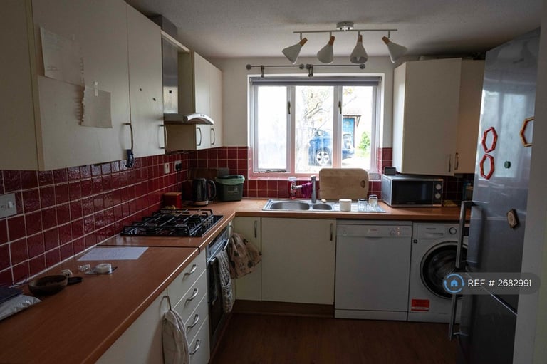 3 bedroom house in Ablett Close, Oxford, OX4 (3 bed) (#2682991)