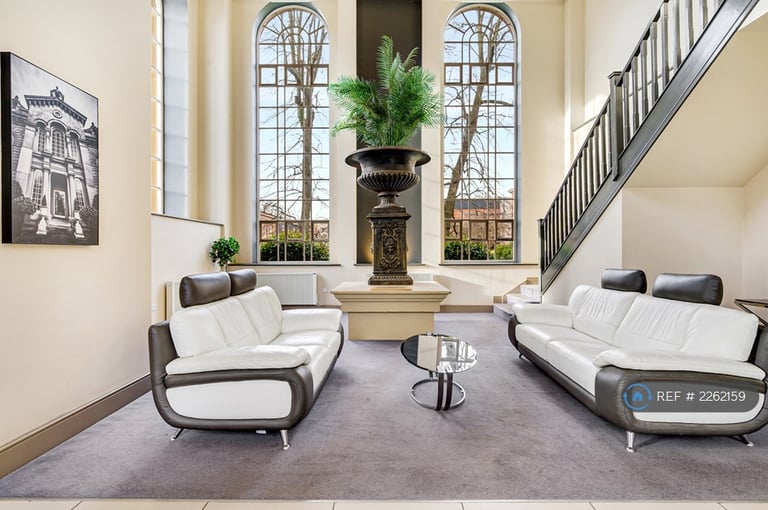 2 bedroom flat in Didsbury Gate, Manchester, M20 (2 bed) (#2262159)