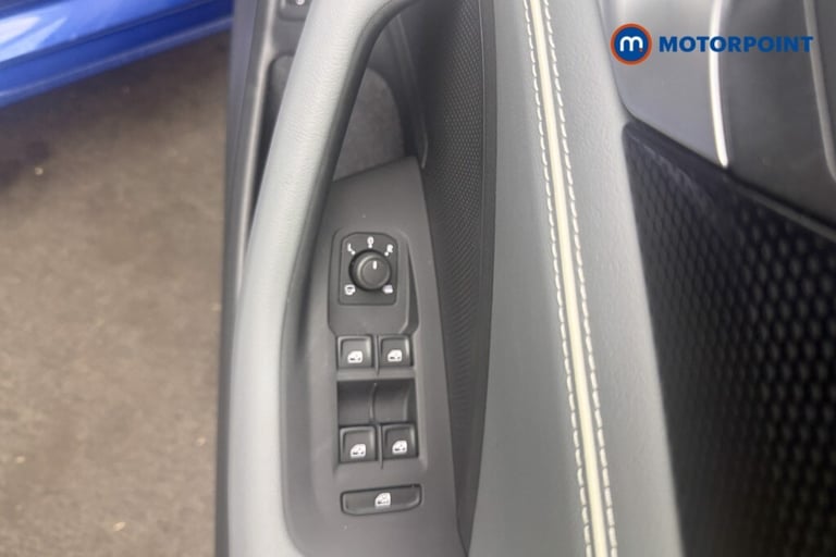 2025 Volkswagen Passat 1.5 TSI eHybrid Life 5dr DSG Estate Hybrid Automatic