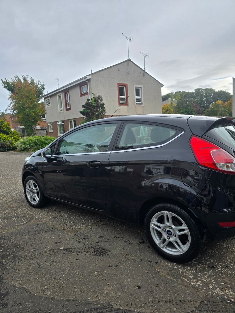 Ford, FIESTA, Hatchback, 2013, Manual, 1241 (cc), 3 doors