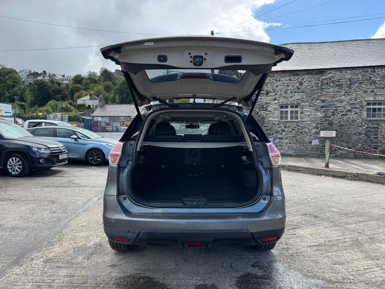 2017 Nissan X-Trail 1.6 dCi Tekna 5dr Xtronic ESTATE Diesel Automatic