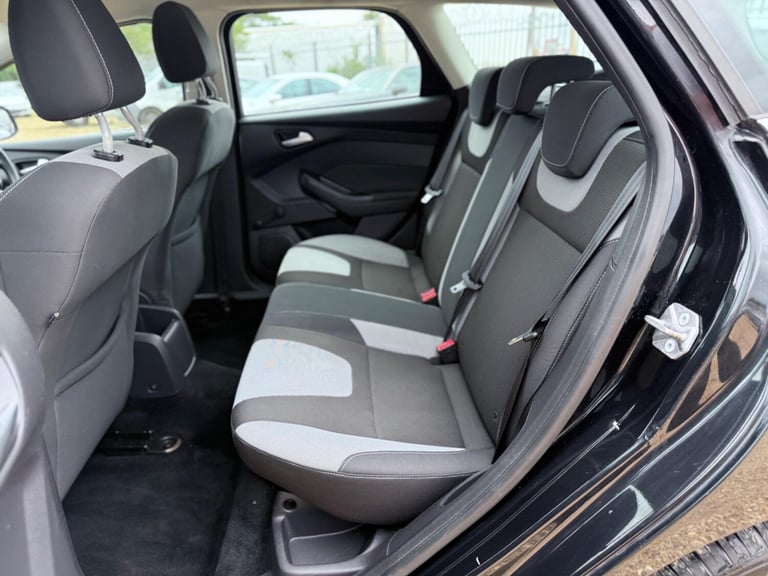 2012 Ford Focus 1.6 TDCi Zetec Euro 5 (s/s) 5dr ESTATE Diesel Manual