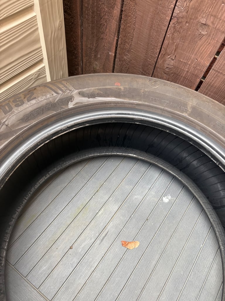 215/60R17 Delinte tyre