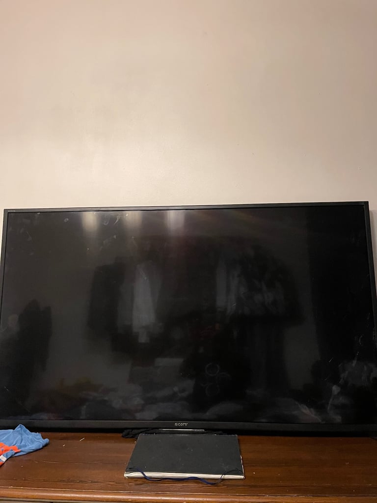 image for Sony 65inch 4k smart tv (broken screen)