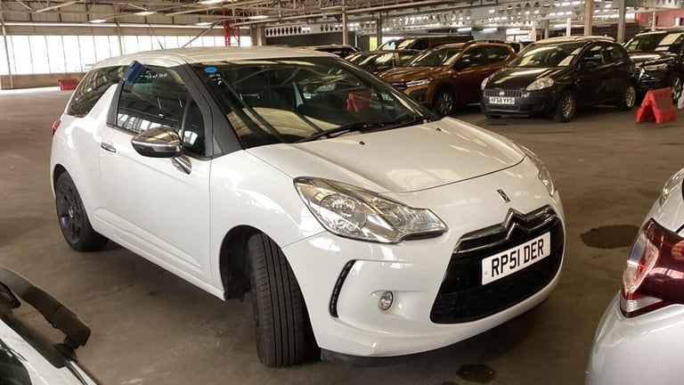 image for 2010 Citroen DS3 1.6 HDi Black Euro 5 3dr HATCHBACK Diesel Manual