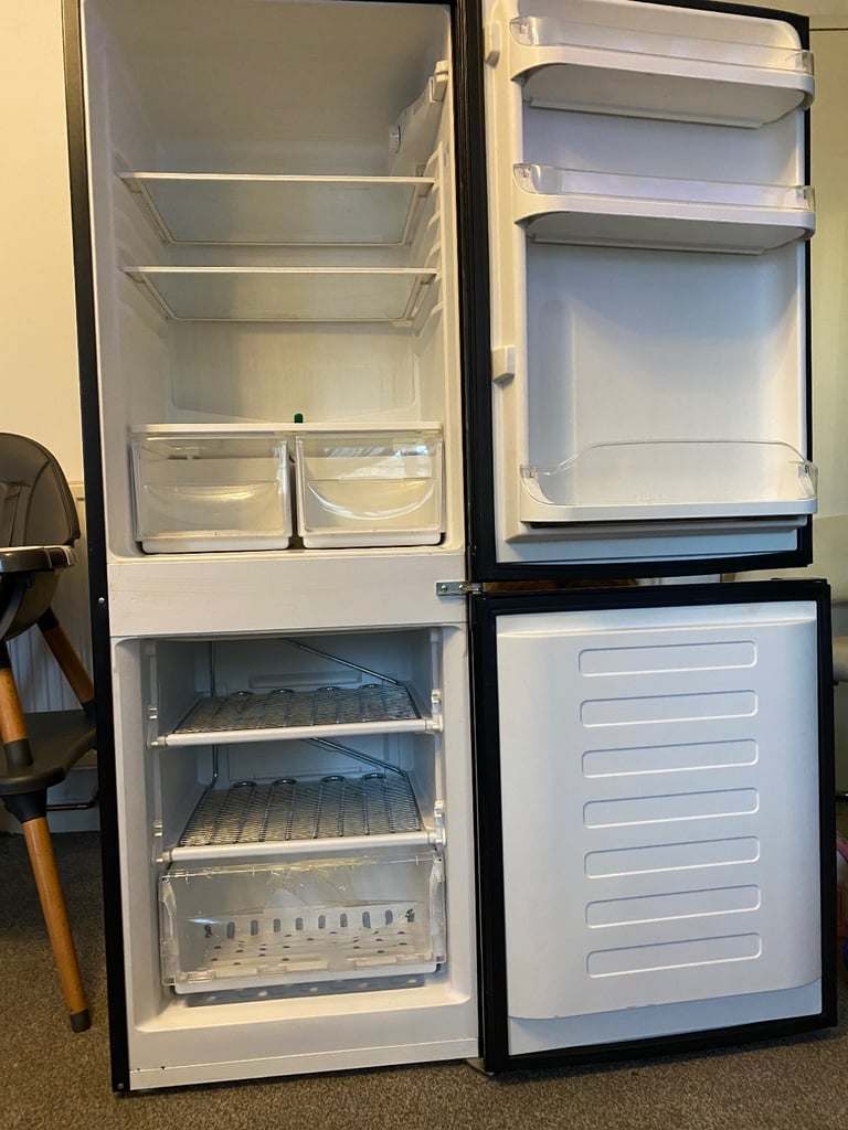 Indesit fridge freezer 