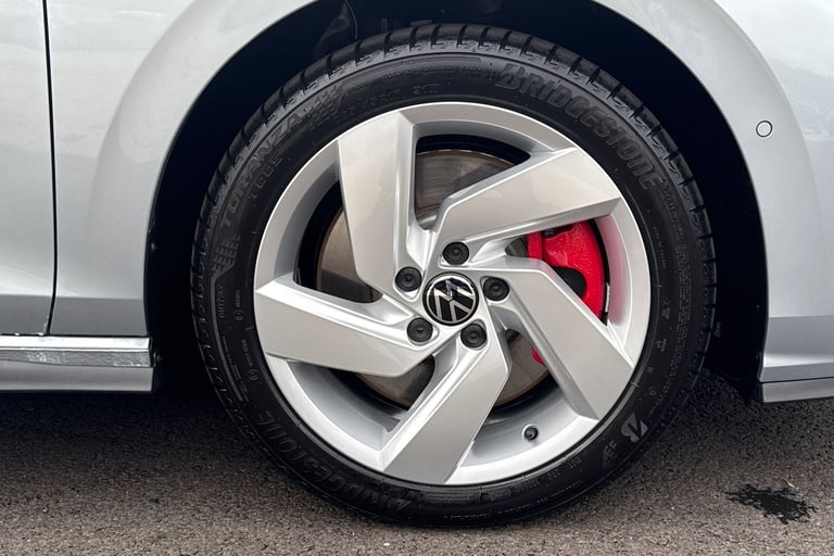2025 Volkswagen Golf 1.5 TSI 272 GTE eHybrid 5dr DSG **PAN ROOF** Hatchback PETROL/ELECTRIC Autom...