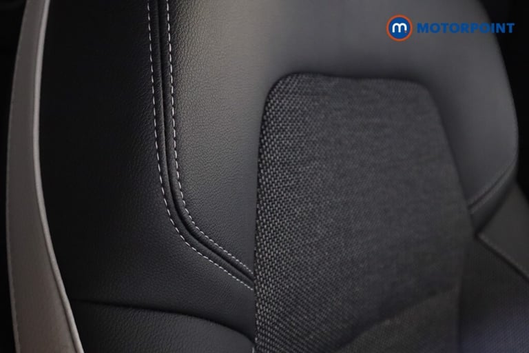 2023 Renault Captur 1.6 E-Tech Plug-in hybrid 160 Techno 5dr Auto SUV Hybrid Automatic