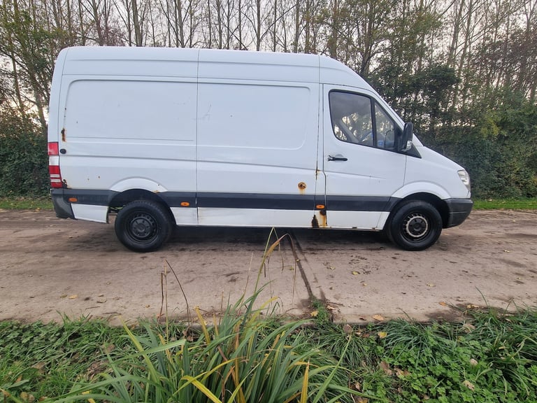 2013 Mercedes Sprinter Black MWB High Roof  Drives Perfect  4mMOT  Runs great