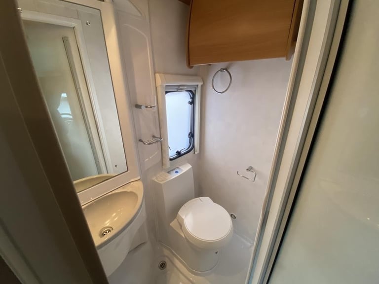 2009 SWIFT SUNDANCE 590RL 4 BERTH MOTORHOME