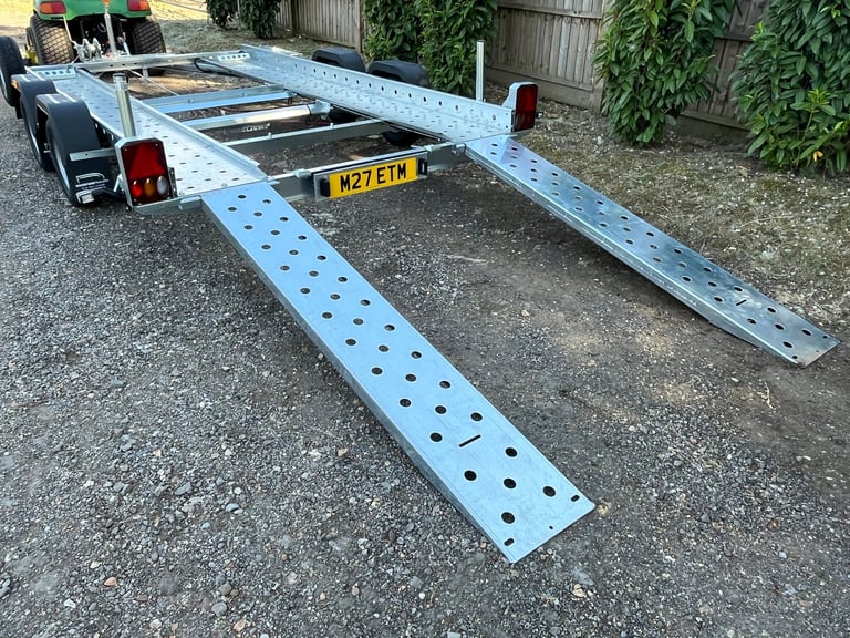New Woodford Lightweight 12' x 6'1 (3.66m x 1.85m) Car Trailer Transporter 1600KG
