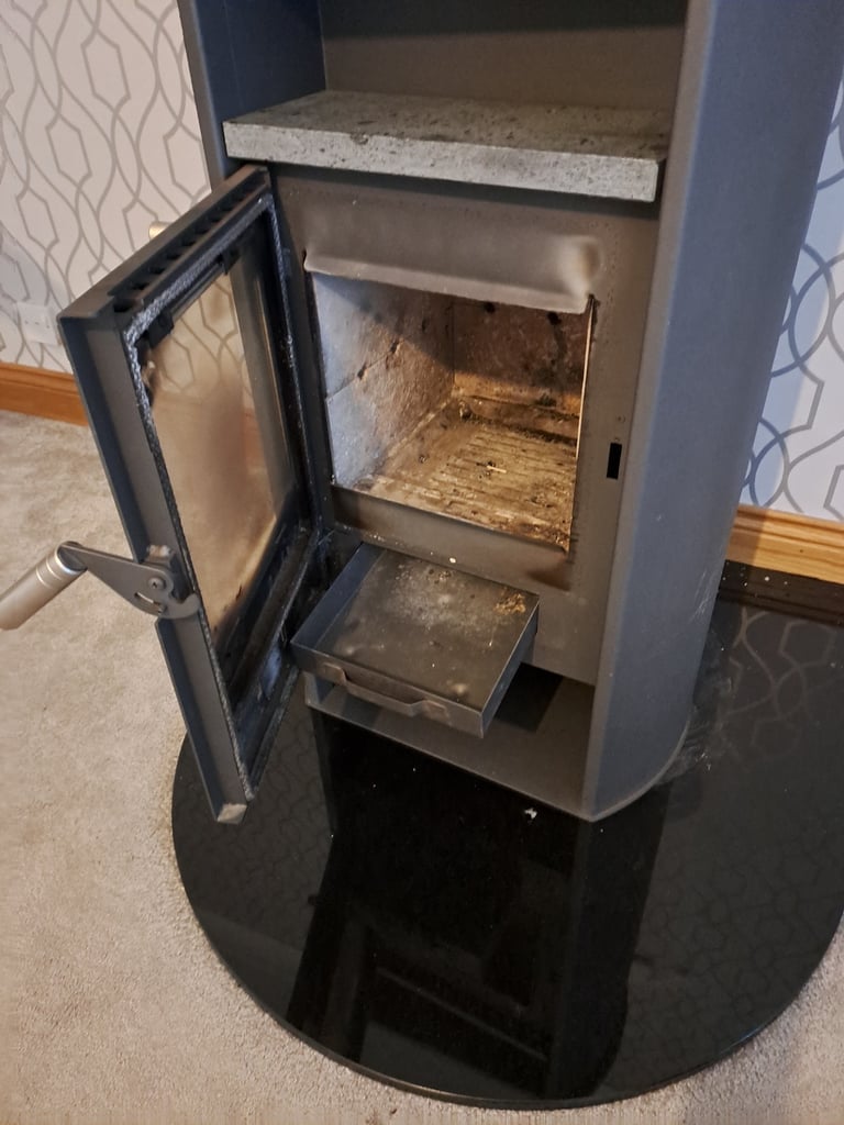 Wood burning stove 