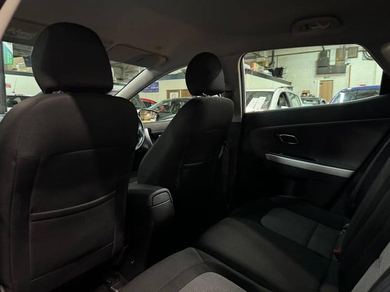 2016 Kia Ceed 1.6 CRDi 2 DCT Euro 6 (s/s) 5dr HATCHBACK Diesel Automatic