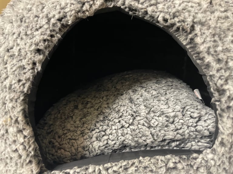 CAT BED FOR SALE