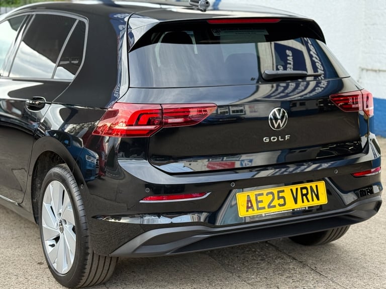 2025 Volkswagen Golf 1.5 TSI Match 5dr, UNDER 3300 MILES, MAY 2028 VOLKSWAGEN WARRANTY HATCHBACK ...