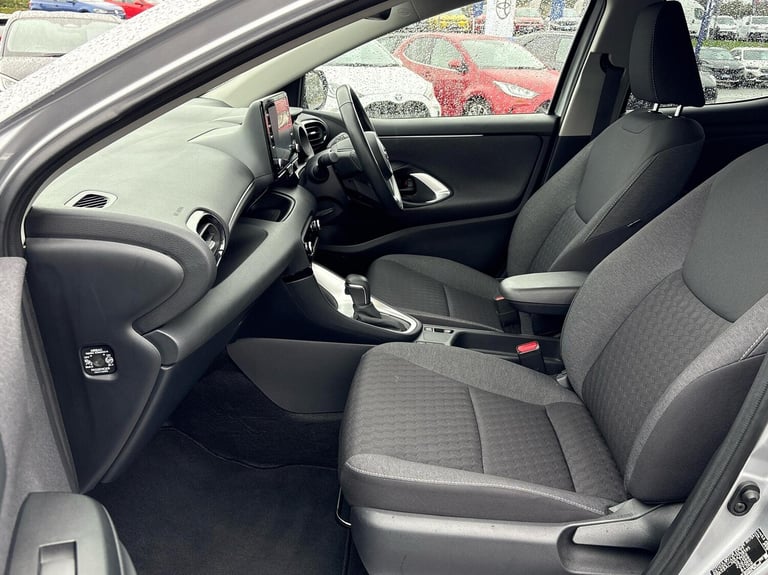 2022 Toyota Yaris 1.5 Hybrid Design 5dr CVT Hatchback Hybrid Automatic