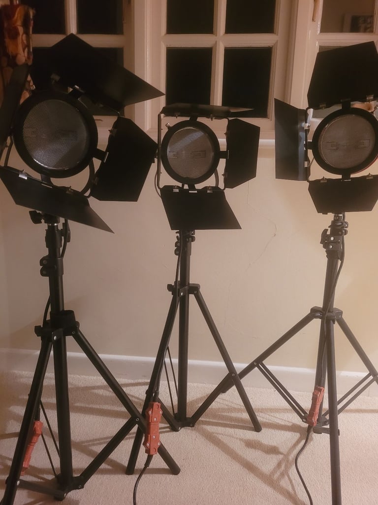 Job lot of film/photography studio equipment in pristine condition