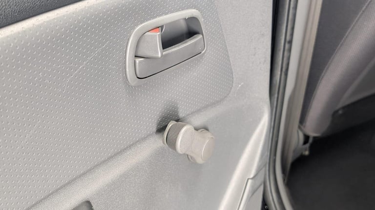 2010 Kia Rio 1.4 1 5dr HATCHBACK Petrol Manual